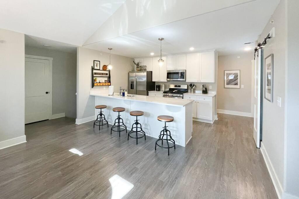 New Beautiful 3 Bedroom Condo In Bettendorf Kültér fotó